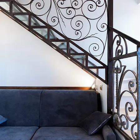 Dimora Cardinal Moroni Rome