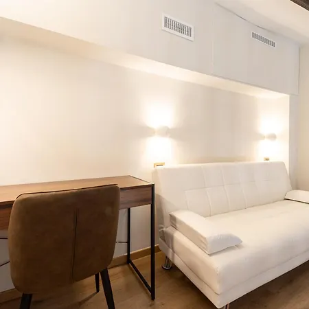 Dimora Cardinal Moroni * Рим