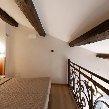 Dimora Cardinal Moroni Гостевой дом