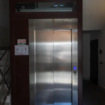 Dimora Cardinal Moroni * Рим