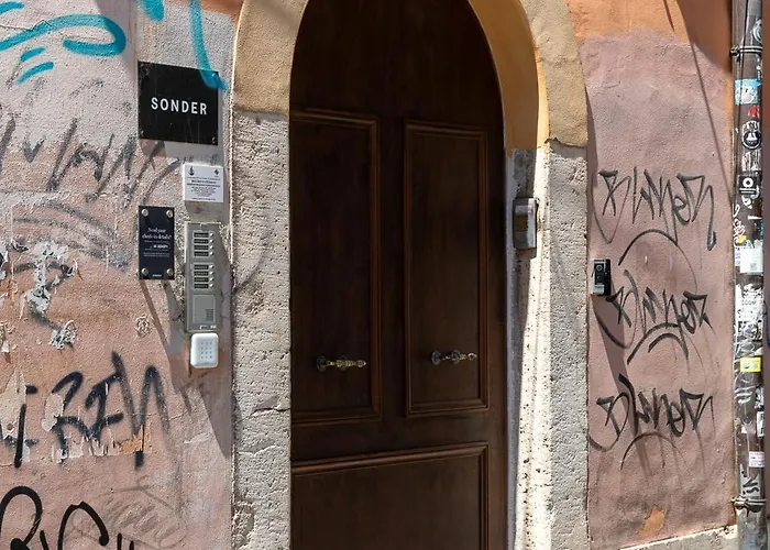 Dimora Cardinal Moroni Guest house