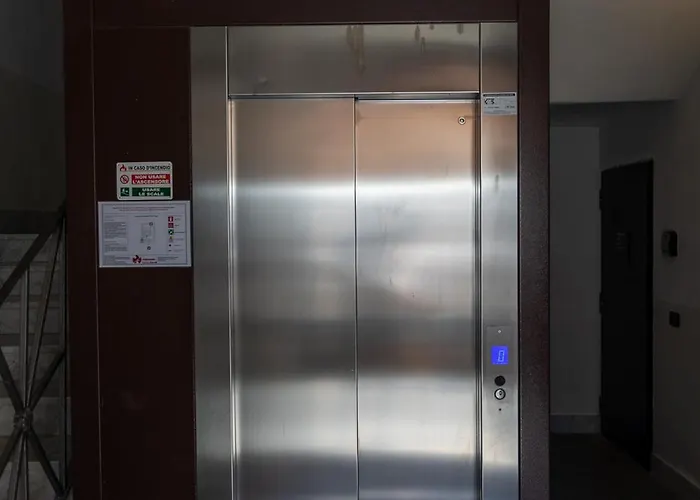 Dimora Cardinal Moroni * Rome