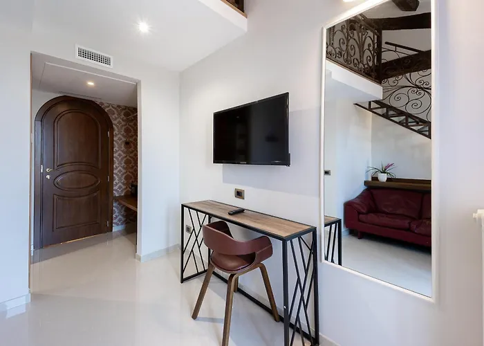 Dimora Cardinal Moroni * Rome