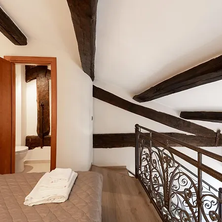 Dimora Cardinal Moroni Konukevi *